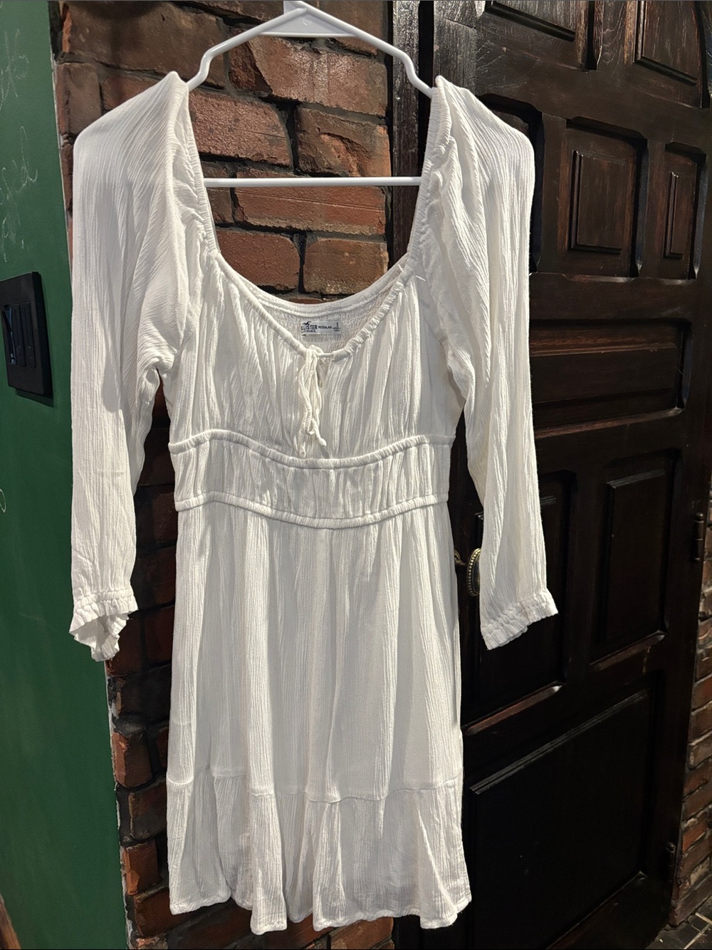 Hollister White Peasant-Style Women's Dress - Lightweight Boho Tunic